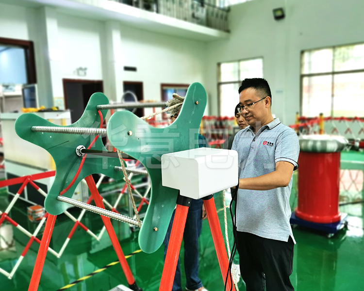 HYJYS-H 遙控電動(dòng)絕緣繩試驗(yàn)支架HYJYS-H 遙控電動(dòng)絕緣繩支架生產(chǎn)圖4